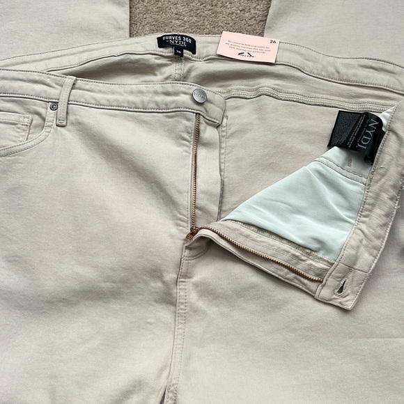 NWT Curves 360 by NYDJ Slim Straight Ankle Side Slits Cream Jeans - Size 26 - Picture 8 of 11